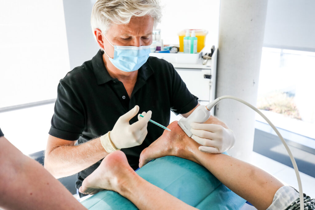 Ultraschallnavigierte Injektionsbehandlung